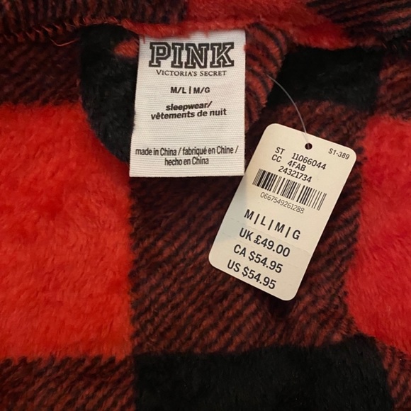 PINK Robe - Picture 3 of 3